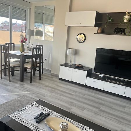 Apartamento Luxury En Фуeнхирола Екстериор снимка