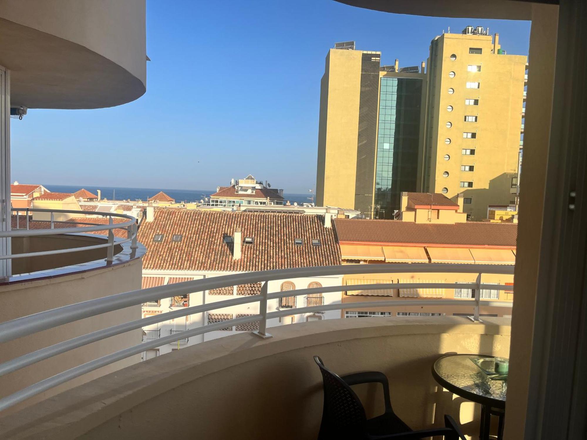 Apartamento Luxury En Фуeнхирола Екстериор снимка